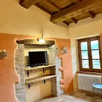 Sambuco Di Sopra Fratticciola Selvatica