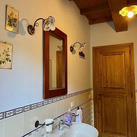 Sambuco Di Sopra Apartment *