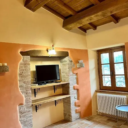 Sambuco Di Sopra Fratticciola Selvatica