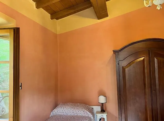 Sambuco Di Sopra * Fratticciola Selvatica