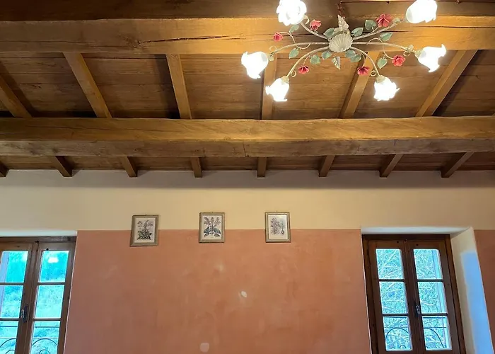 Sambuco Di Sopra * Fratticciola Selvatica