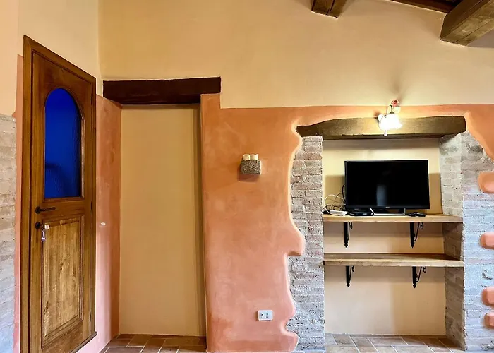 Sambuco Di Sopra Fratticciola Selvatica